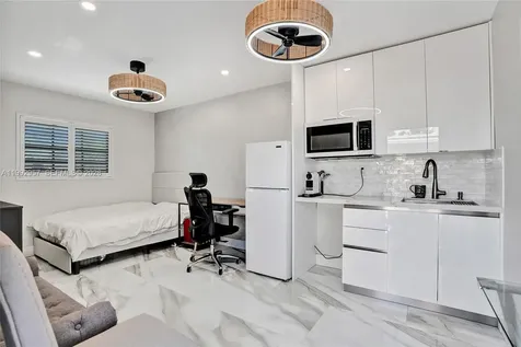 6761 Allen Street Hollywood FL 33024