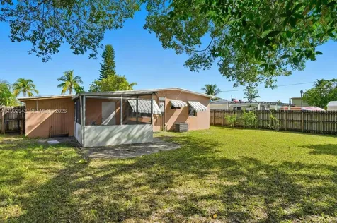 4140 SW 36th Street West Park FL 33023
