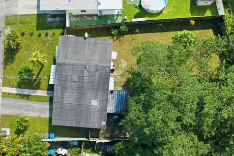 4140 SW 36th Street West Park FL 33023