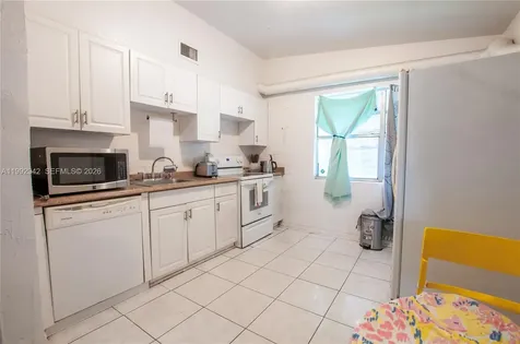 4140 SW 36th Street West Park FL 33023
