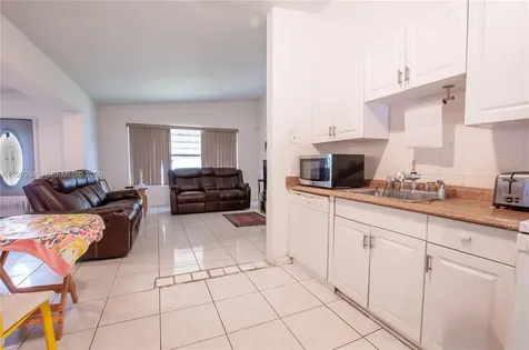 4140 SW 36th Street West Park FL 33023
