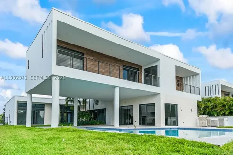 16680 N Botaniko Drive N Weston FL 33326