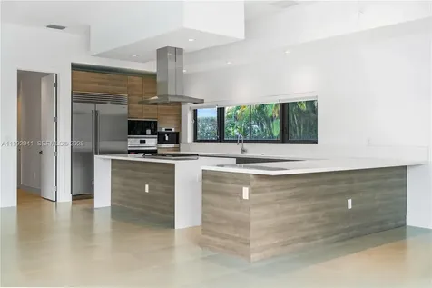 16680 N Botaniko Drive N Weston FL 33326
