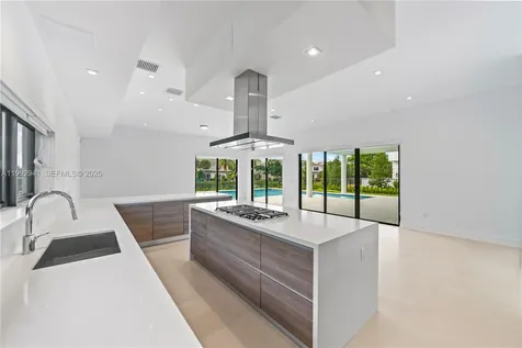 16680 N Botaniko Drive N Weston FL 33326