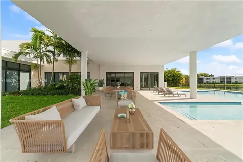 16680 N Botaniko Drive N Weston FL 33326