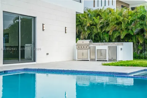 16680 N Botaniko Drive N Weston FL 33326