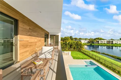 16680 N Botaniko Drive N Weston FL 33326