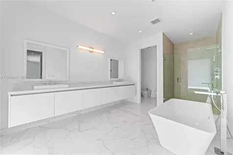 16680 N Botaniko Drive N Weston FL 33326