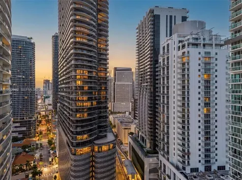 1050 Brickell Avenue Miami FL 33131