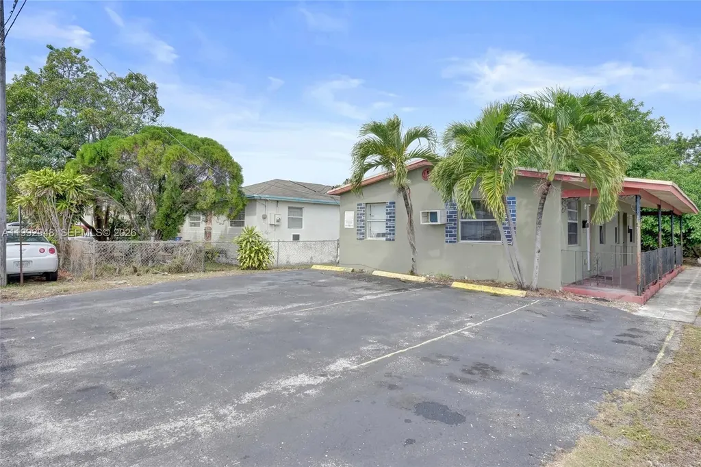 724 NW 6th Street Hallandale Beach FL 33009