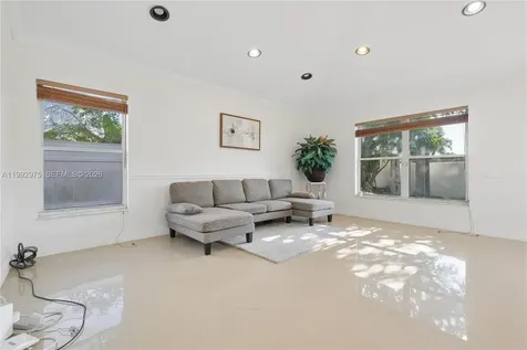2025 SW 90th Avenue Miramar FL 33025