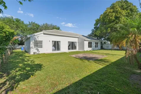 2025 SW 90th Avenue Miramar FL 33025