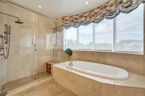 516 Hendricks Isle Fort Lauderdale FL 33301