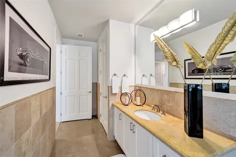 516 Hendricks Isle Fort Lauderdale FL 33301
