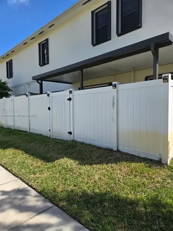 1166 SW 7th Avenue Florida City FL 33034