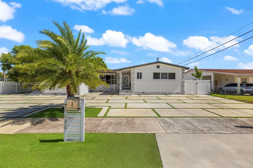 8631 SW 16th Terrace Miami FL 33155