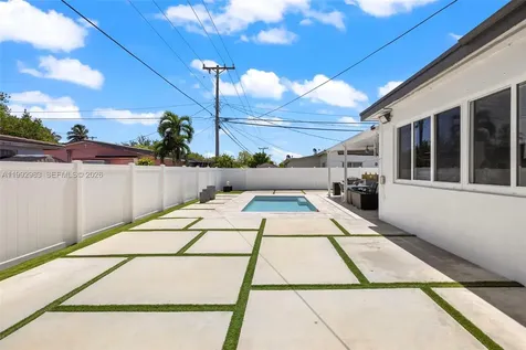 8631 SW 16th Terrace Miami FL 33155