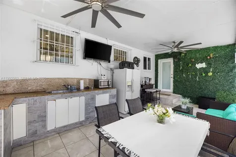 8631 SW 16th Terrace Miami FL 33155