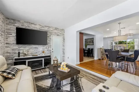 8631 SW 16th Terrace Miami FL 33155