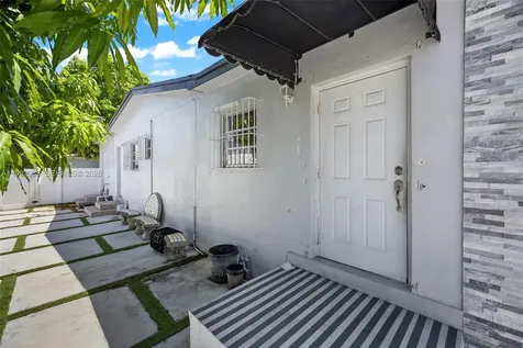 8631 SW 16th Terrace Miami FL 33155
