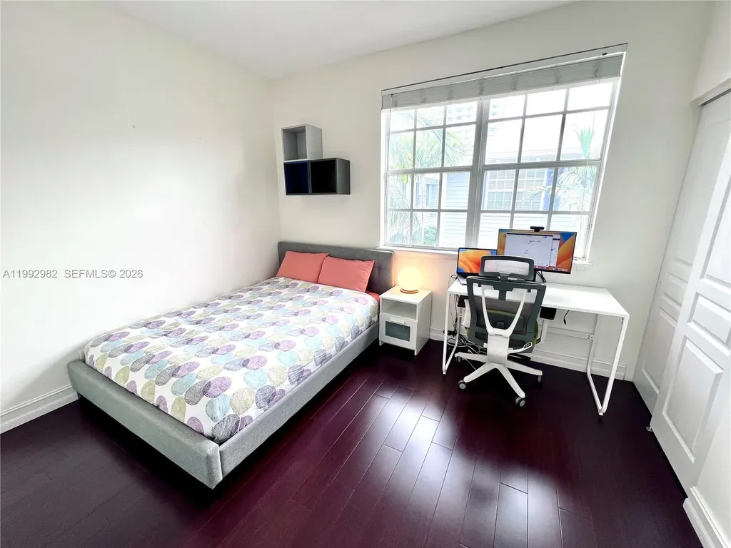 450 NE 2nd Avenue Fort Lauderdale FL 33301