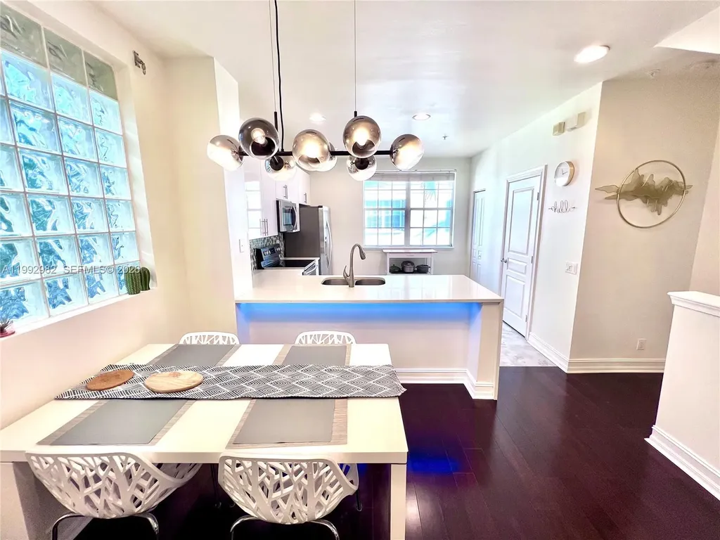 450 NE 2nd Avenue Fort Lauderdale FL 33301