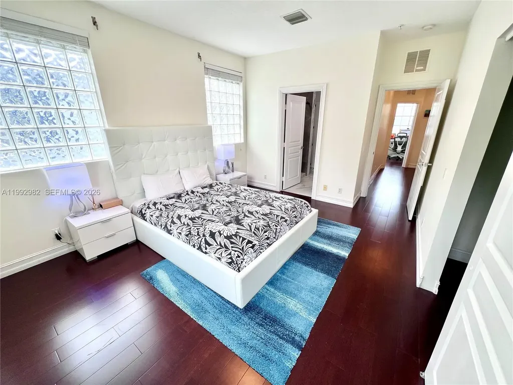 450 NE 2nd Avenue Fort Lauderdale FL 33301