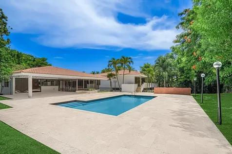 8118 Los Pinos Boulevard Coral Gables FL 33143