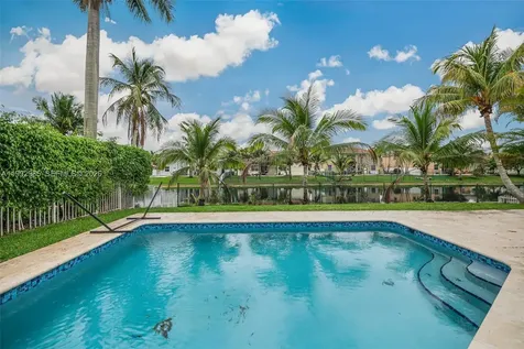 16418 NW 14th Street Pembroke Pines FL 33028