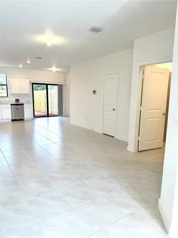 359 NE 16th Street Florida City FL 33034