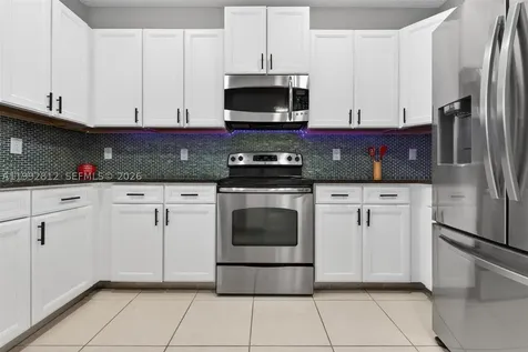 9807 NW 88th Terrace Doral FL 33178