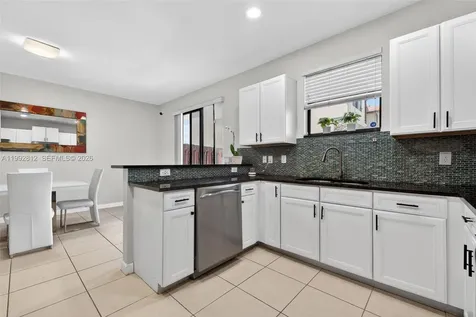 9807 NW 88th Terrace Doral FL 33178