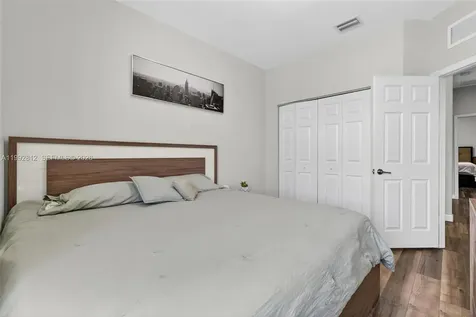 9807 NW 88th Terrace Doral FL 33178