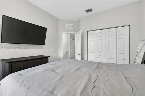 9807 NW 88th Terrace Doral FL 33178