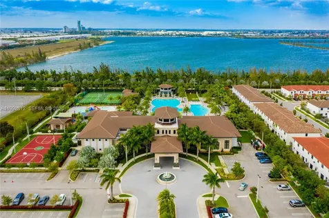 9807 NW 88th Terrace Doral FL 33178