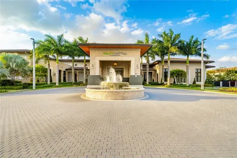 9807 NW 88th Terrace Doral FL 33178