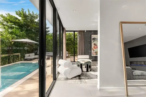 121 2nd Dilido Terrace Share A Miami Beach FL 33139