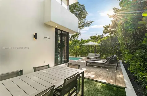 121 2nd Dilido Terrace Share A Miami Beach FL 33139