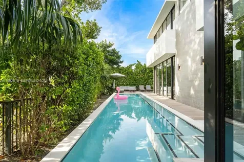 121 2nd Dilido Terrace Share A Miami Beach FL 33139