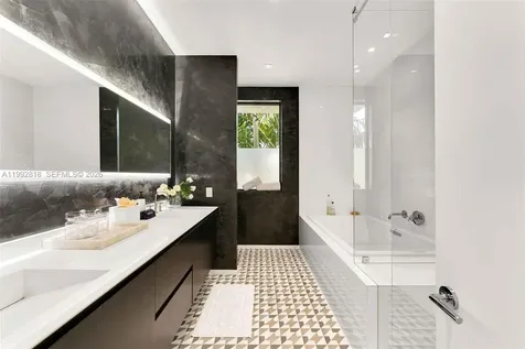 121 2nd Dilido Terrace Share A Miami Beach FL 33139