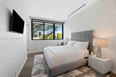 121 2nd Dilido Terrace Share A Miami Beach FL 33139