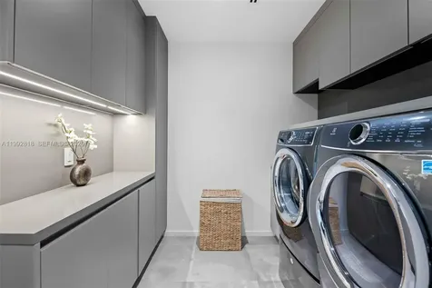 121 2nd Dilido Terrace Share A Miami Beach FL 33139