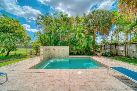 7320 SW 100th Court Miami FL 33173