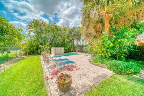 7320 SW 100th Court Miami FL 33173