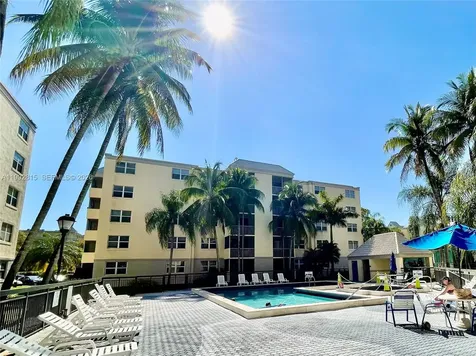 8255 Lake Drive Doral FL 33166