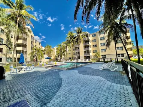 8255 Lake Drive Doral FL 33166