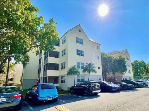 8255 Lake Drive Doral FL 33166