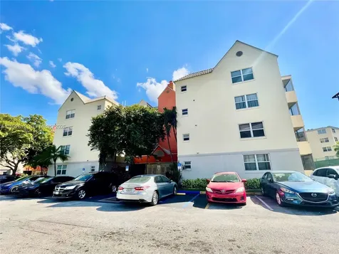 8255 Lake Drive Doral FL 33166