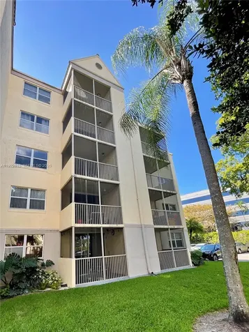 8255 Lake Drive Doral FL 33166