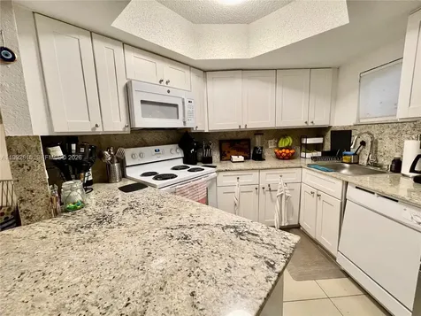 8255 Lake Drive Doral FL 33166
